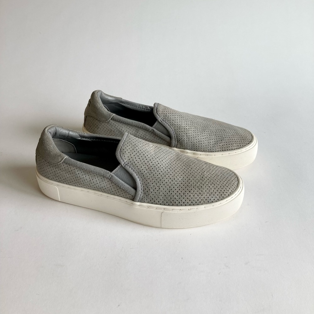 UGG Grey Suede Sheepskin Leather White Rubber Outsole Sneakers size 9